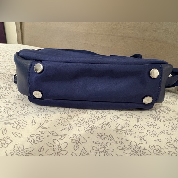 Quince Crossbody Bag - Picture 3 of 7